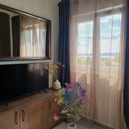 Beautifull Bell With Balcony And Sea View In Zadar